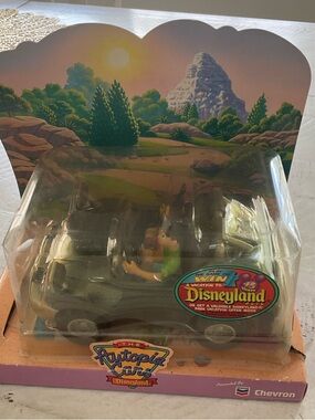 Disney Chevron Disneyland 2000 AUTOPIA Car Dusty color green New